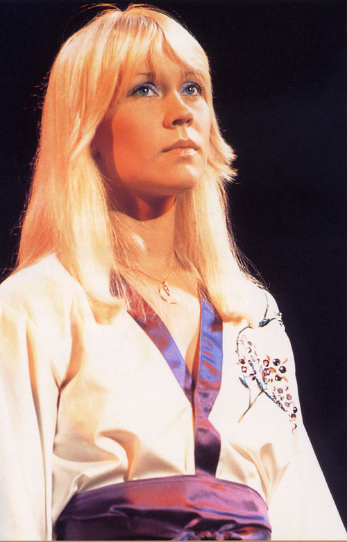 agnetha_faltskog-54661a9c42b65-l.jpeg