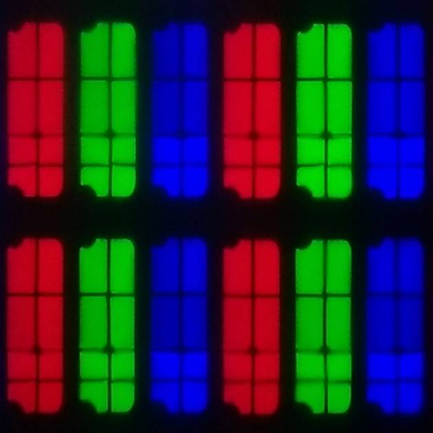 02-Samsung-55RU8002-panel-v2.jpg