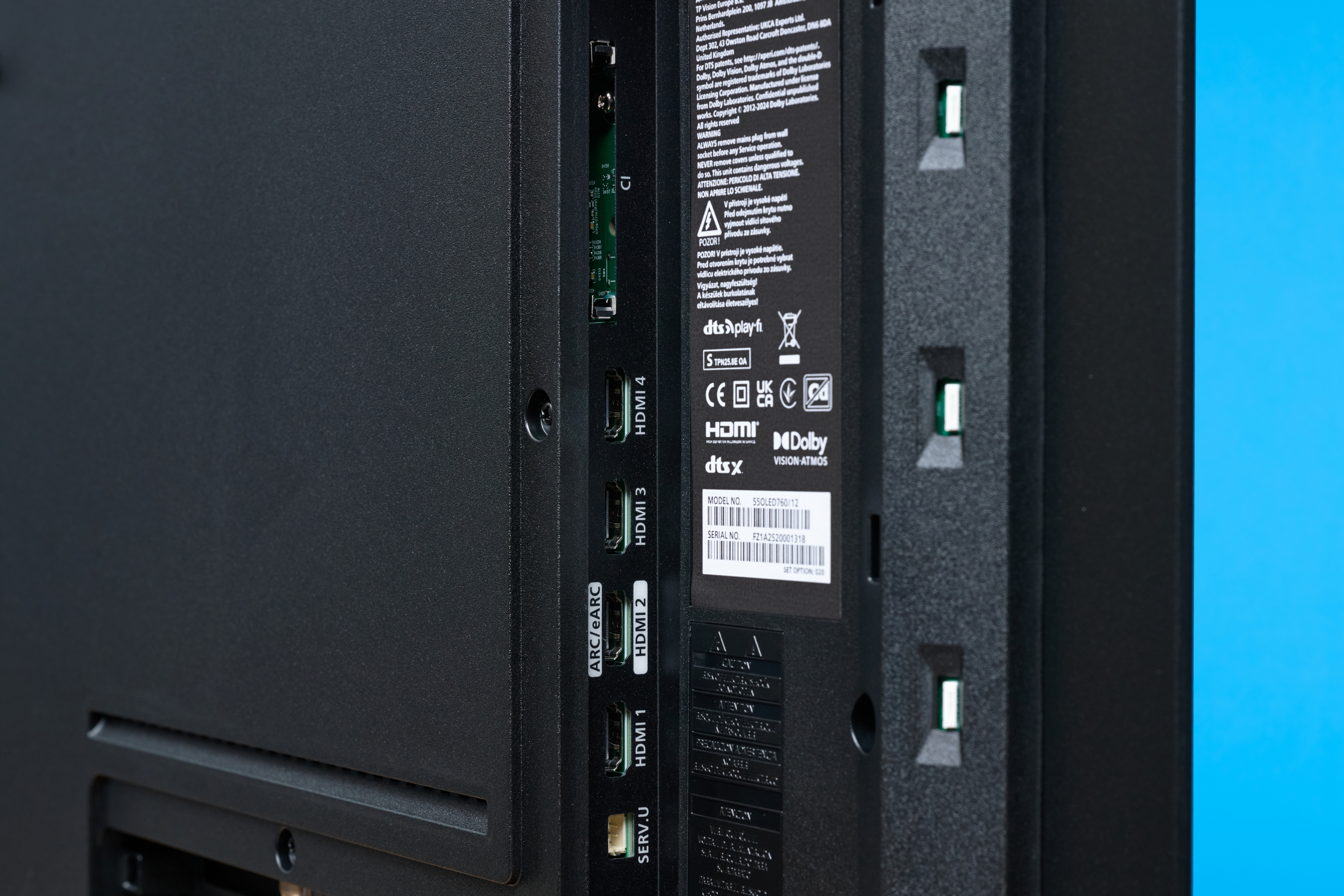 philips-oled-760-anschluesse-1.jpg