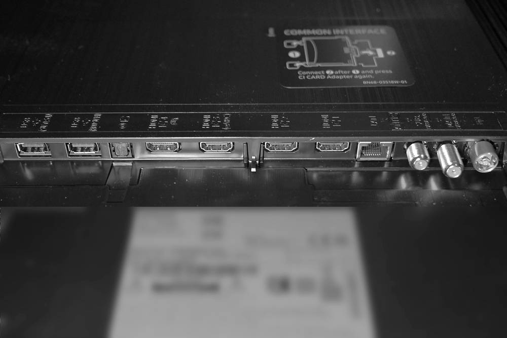 zlacza-telewizora-samsung-qe55qn85.jpg